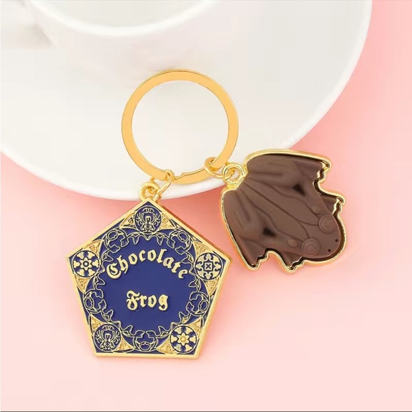 Harry Potter Chocolate Frog Keychain - Picture 4 of 7